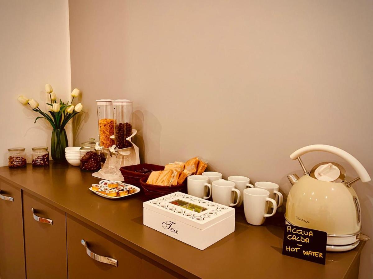 Couette-café Aqua - And Milazzo